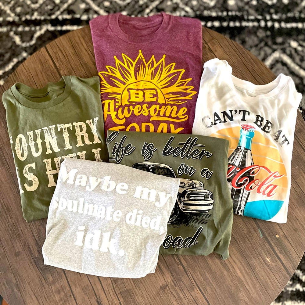 T shirt bundle size small